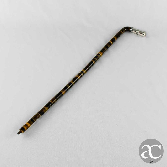 Cabo de sombrinha antigo em madeira com ponteira em prata