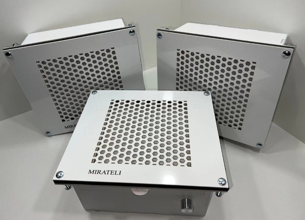 Манікюрна  вбудова витяжка