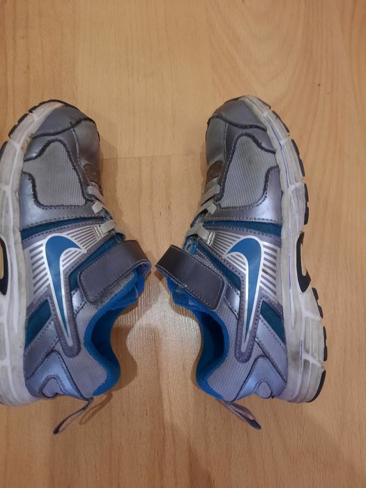 Tenis Nike air n.33