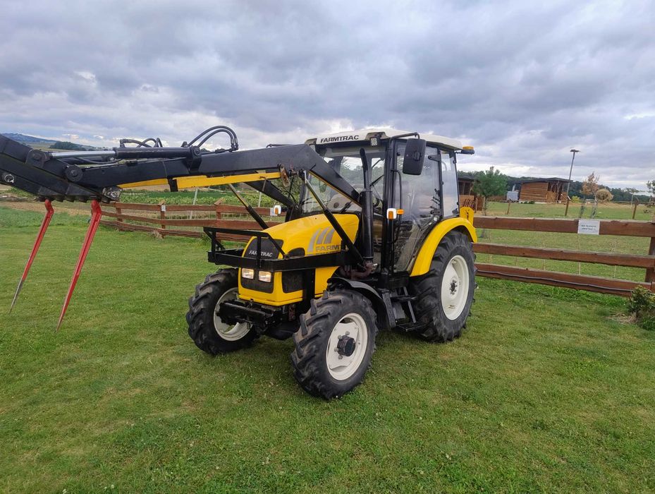 Ciągnik Farmtrac 555 DT