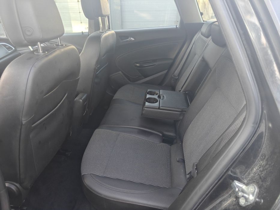 Opel Astra 2.0 TDCI 165 CV