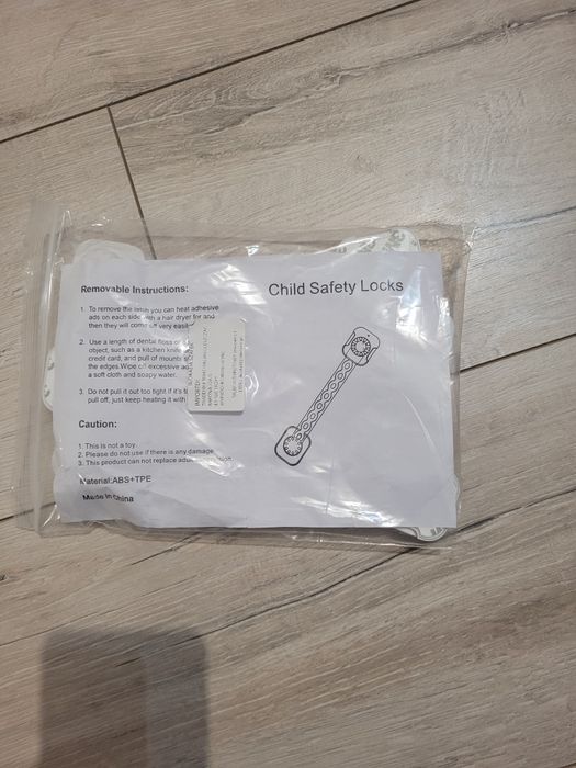 Blokady do szafek dla dzieci