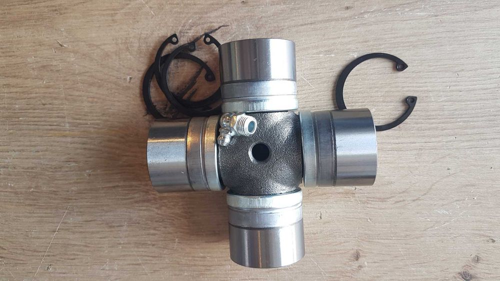 Krzyżak wału ładowarka FADROMA Ł200 Ł201 Ł34