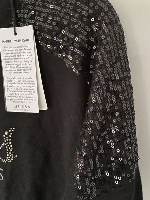 Sweter nowy z cekinami Guess