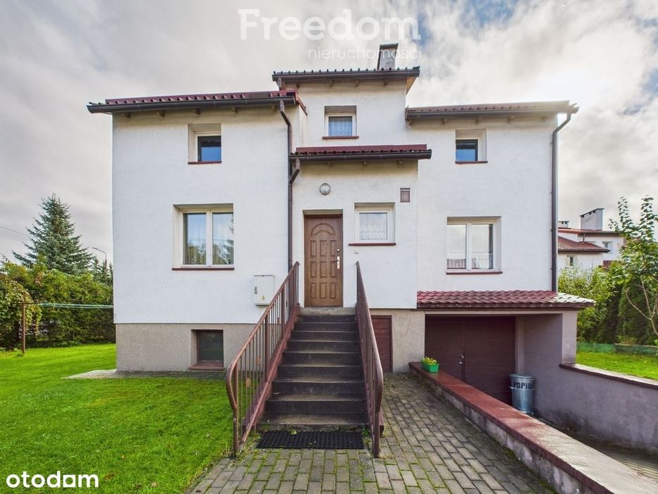 Dom w Olsztynku z ogrodem i tarasem