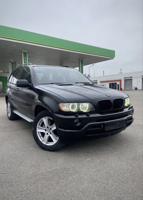 Авто в Запорожье,техника супер. Мотор м57 на чипе,акпп без пинков. Едет крепко! Технически хорошая,ходовая мягкая,электрика исправна. Car-play,черный кожаный салон,люк,подогревы,рабочая вебаста,приятный выхлоп. Учет Литва,торга нет. Пригон по договоренности.