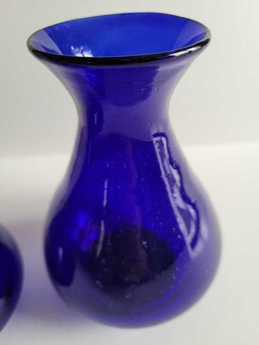 Vidro azul, conjunto de jarros em cobalt glass, origem Israel