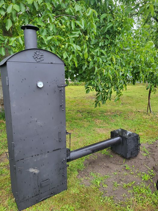 Super, masywna wędzarnia z bocznym paleniskiem