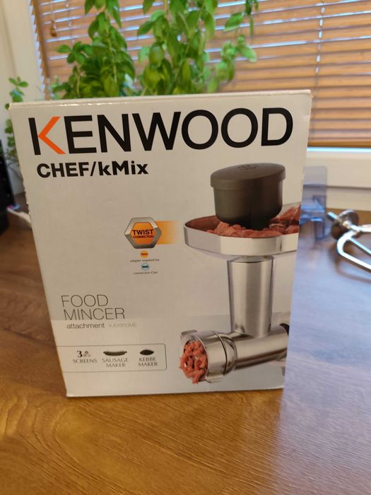 KENWOOD Robot kuchenny planetarny KCC9040S + przystawki KAM353ME