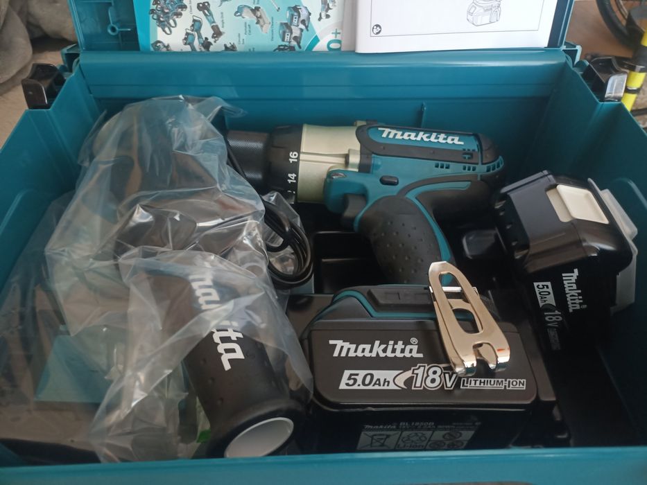 Nowa oryginalna wkrętarka Makita DDF451RTJ +2bat 5ah + kufer+lad