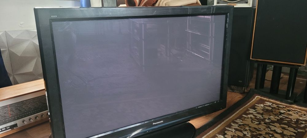 Telewizor panasonic viera plazma  42 cale + tuner dvbt2