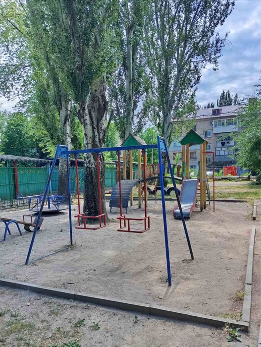 Велика 3 кімн. кв на Кічкасі вул Тенісна