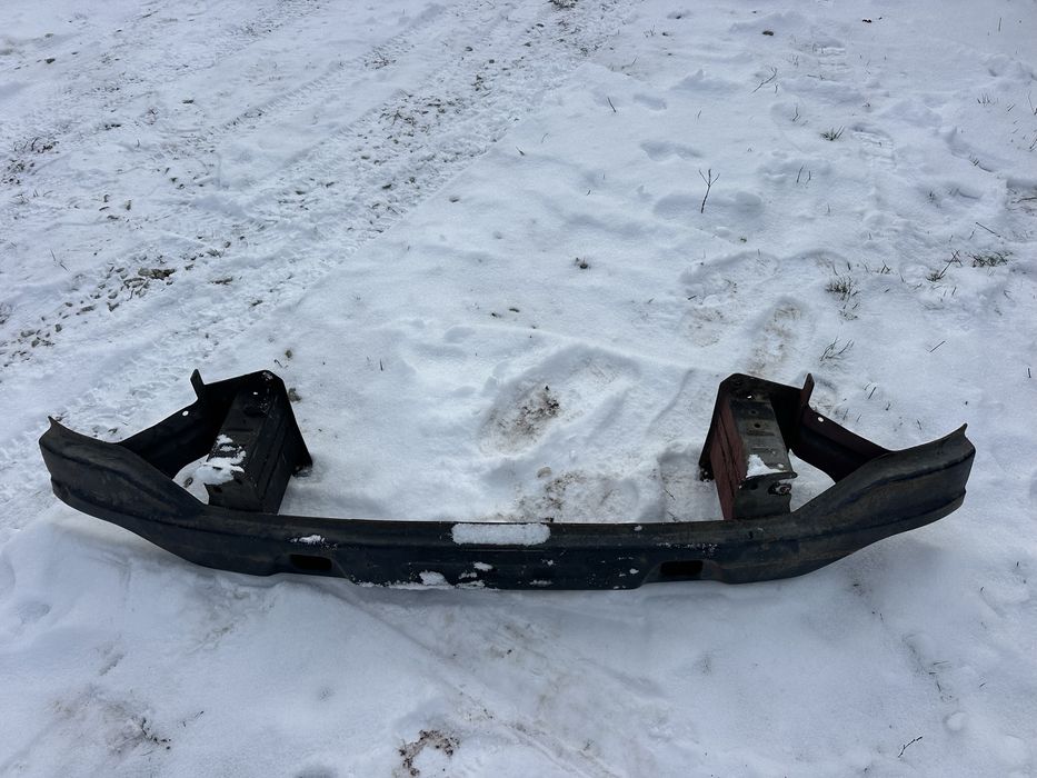 Продам Уселитель переднего бампера ОРИГИНАЛ  Мерседес Вито 639