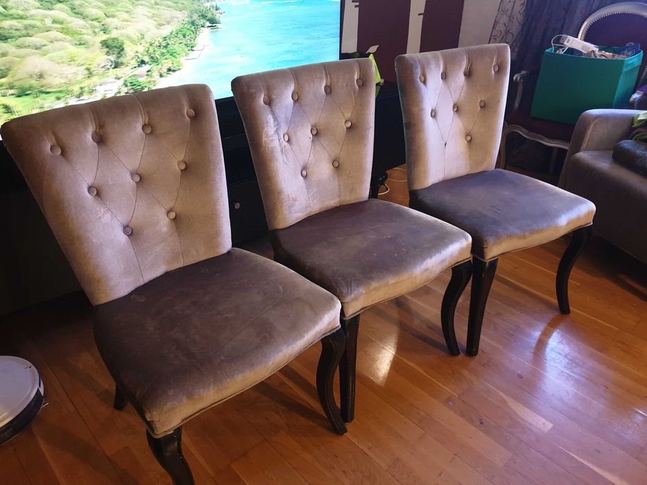 3 Cadeiras tecido aveludado cinza
