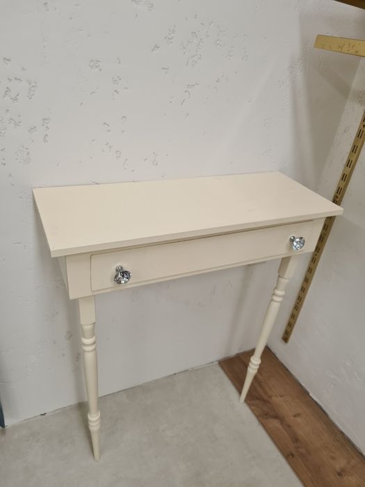 Konsola drewniana szafka przyścienna wąska