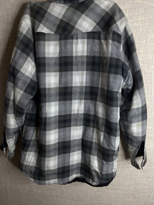 Тепла рубашка бу в гарному стані