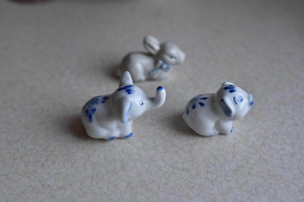 stare figurki słonik króliczek świnka