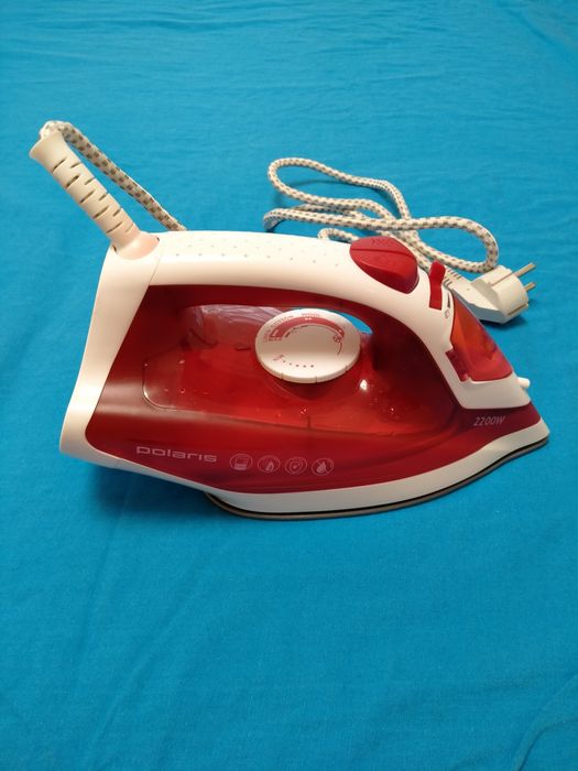 Утюг Polaris PIR 2281K