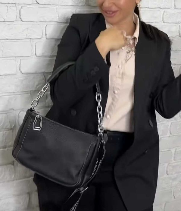 Для нареченої на подарунок або свекрухи