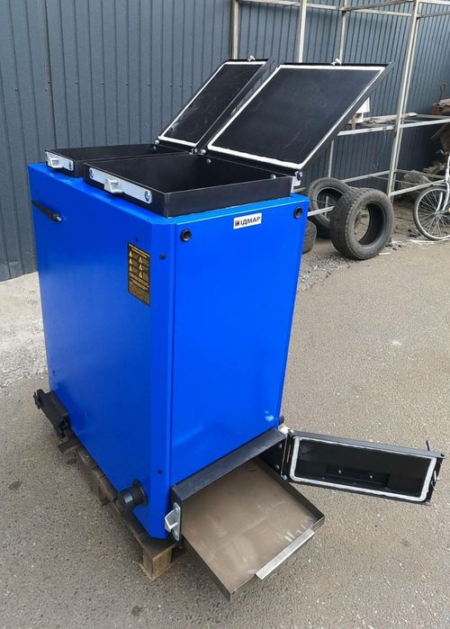 Котел шахтний Холмова Bizon Trio 25 кВт з верхньою загрузкою, сталь 5