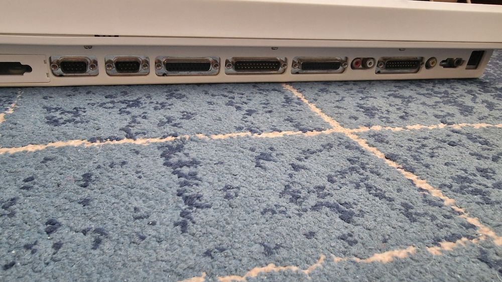 Amiga 1200. Komputer , nowa obudowa  i nowe klawisze