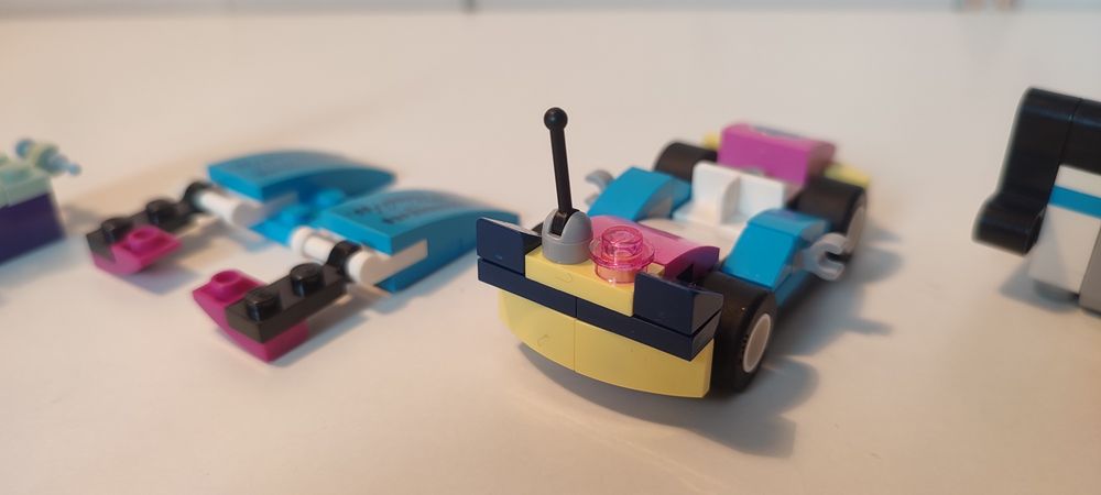 Klocki LEGO pozostałości