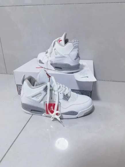 Jordan 4 Retro White Oreo R.41