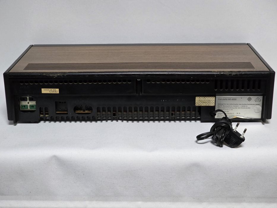 Receiver Vintage reparado Telefunken