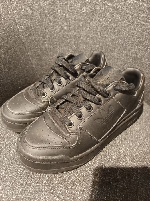 Adidas forum bold
