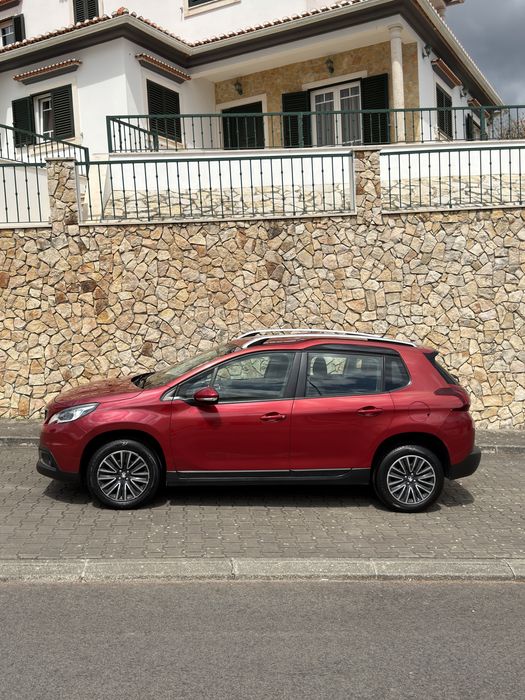 Peugeot 2008 ano 2019 como novo diesel