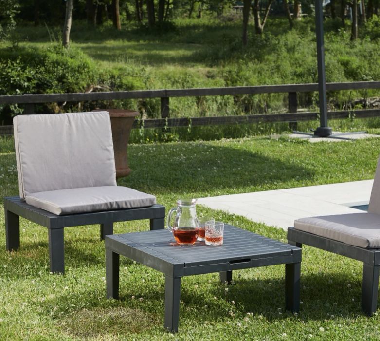 Conjunto/set de mesa +  cadeiras de jardim  ou espreguicadeira com almofadas