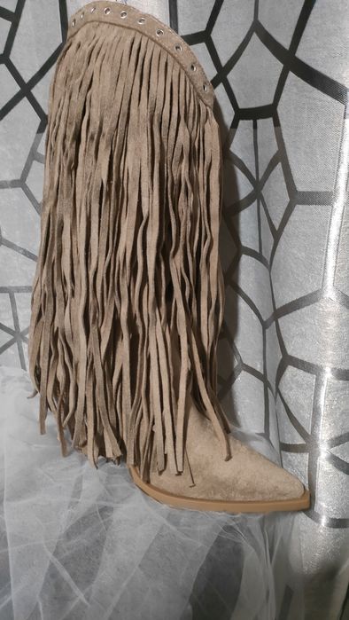 Piękne kowbojki rozmiar 39