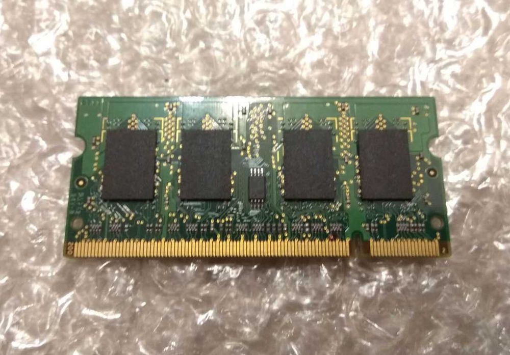 Оперативная память ноутбука 512MB Samsung DDR2-667Mhz PC2-5300S SODIMM
