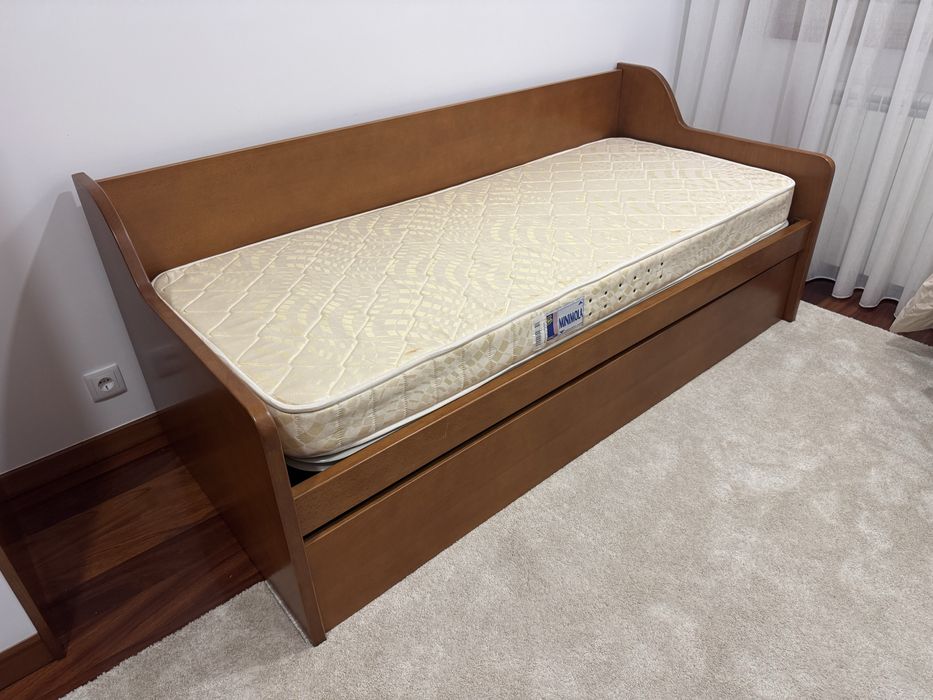 Cama individual dupla c/colchão
