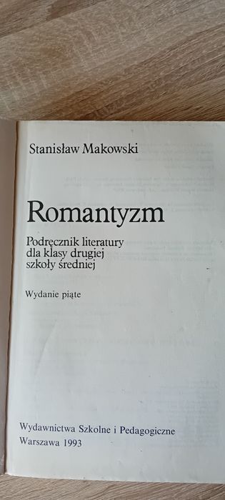 Książka - wydawnictwo szkolne i pedagogiczne .
