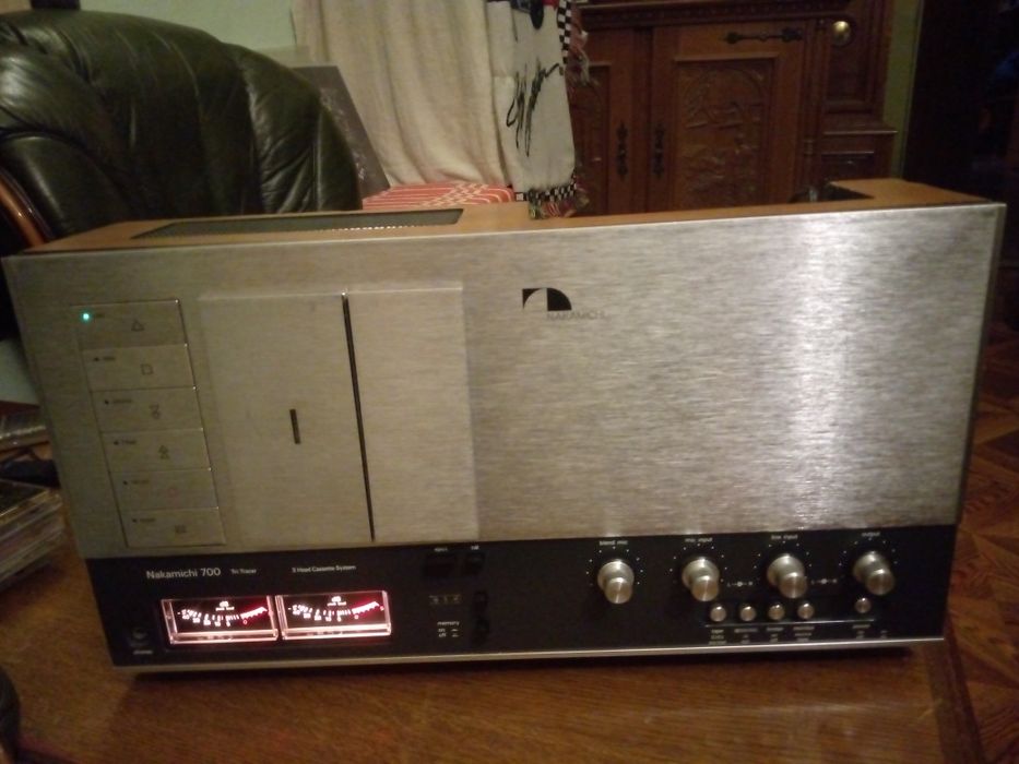Nakamichi 700 Tri-tracer касетна дека