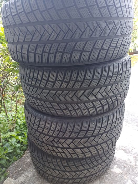 4 pneus 235 40 r19 vredestein