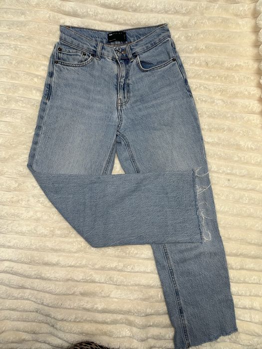 Джинси жіночі.