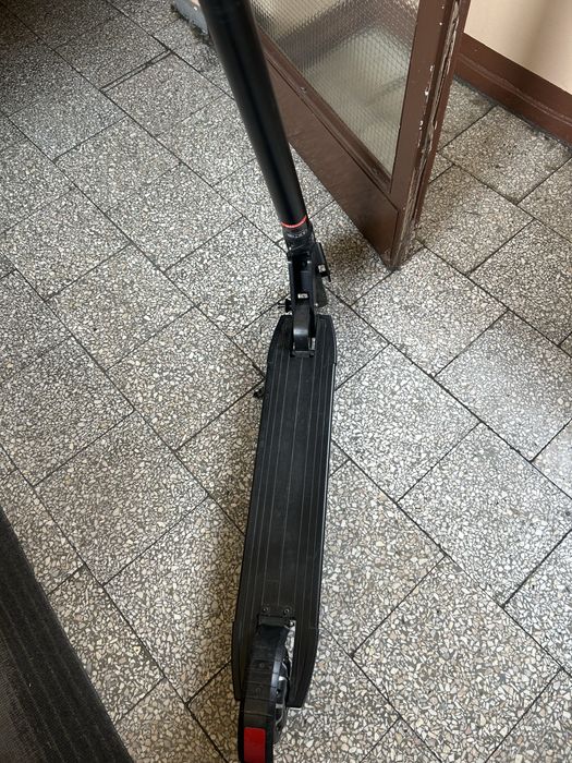 Hulajnoga elektyczna w dobrym stanie
