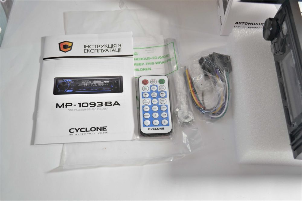 Автомагнитола CYCLONE MP-1093 BA магнітола магнітофон 1 din однодінова