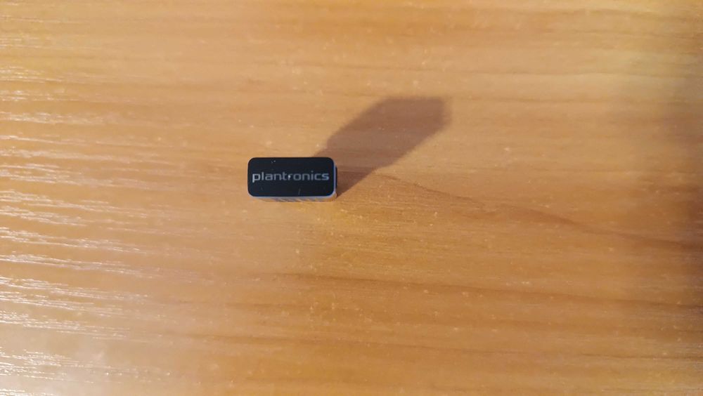 Bluetooth-адаптер Plantronics BT600 для гарнитуры Plantronics Voyager