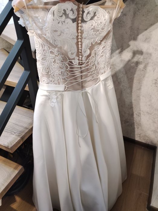 Плаття весільне,