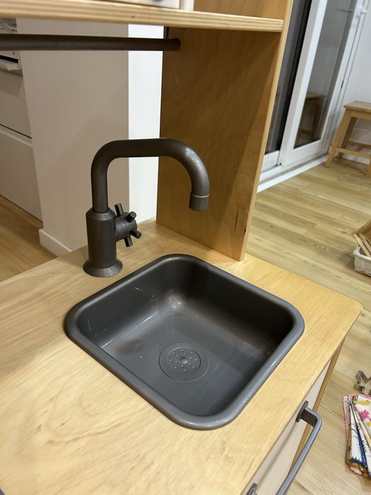 Cozinha de brincar e alguns acessorios