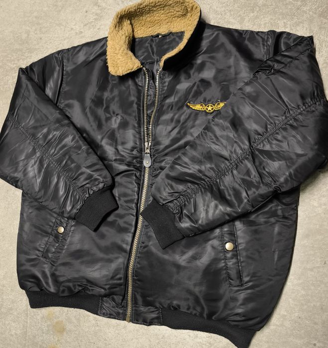 Casaco Pilote s/novo 3xl
De inverno forrado
Excelente estado
Grande e