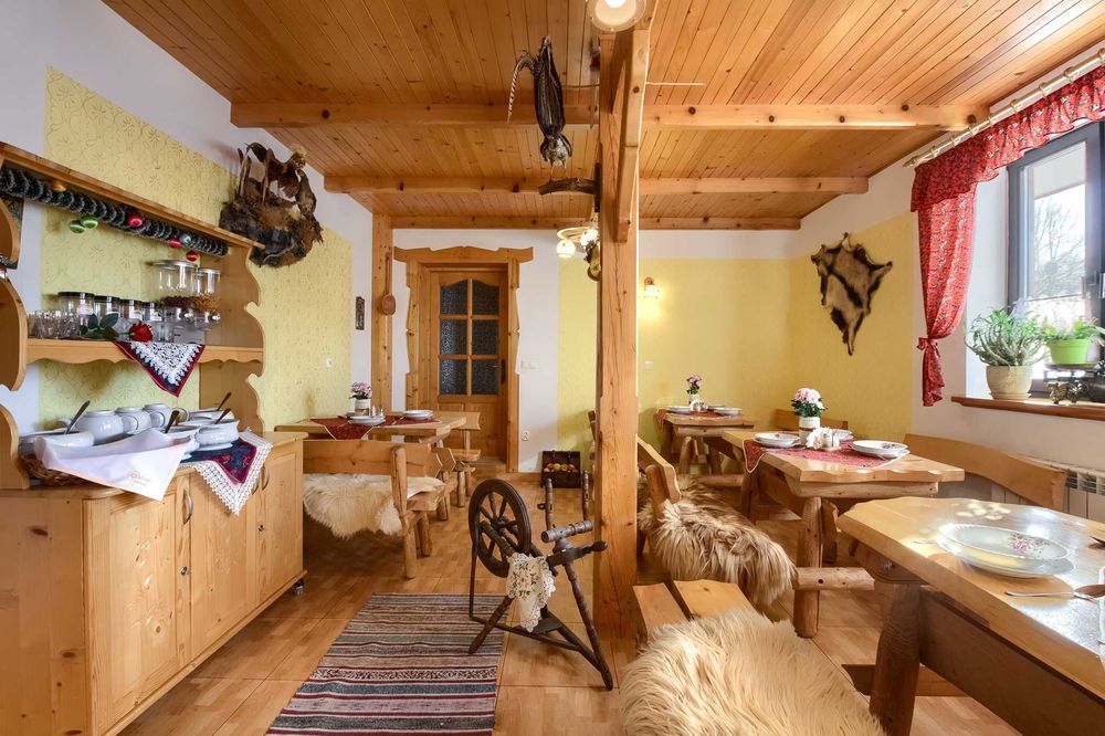 CHAŁUPA GÓROLA-Agroturys.u rolnika z tradycją i pasją wśród zwierząt