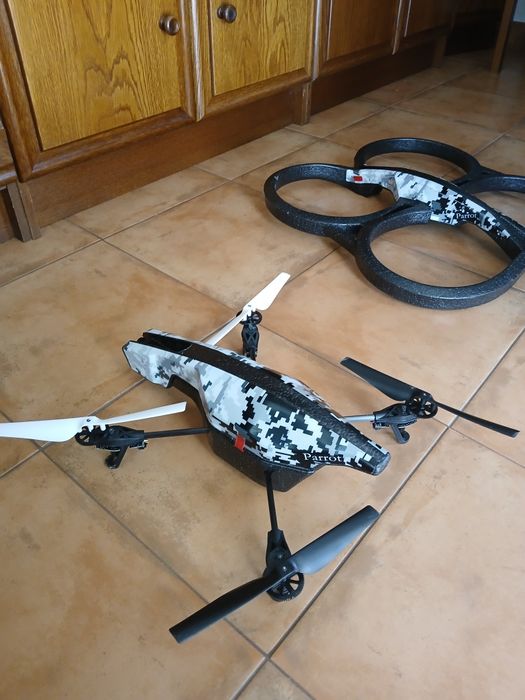 Parrot AR Drone2.064586025314433123