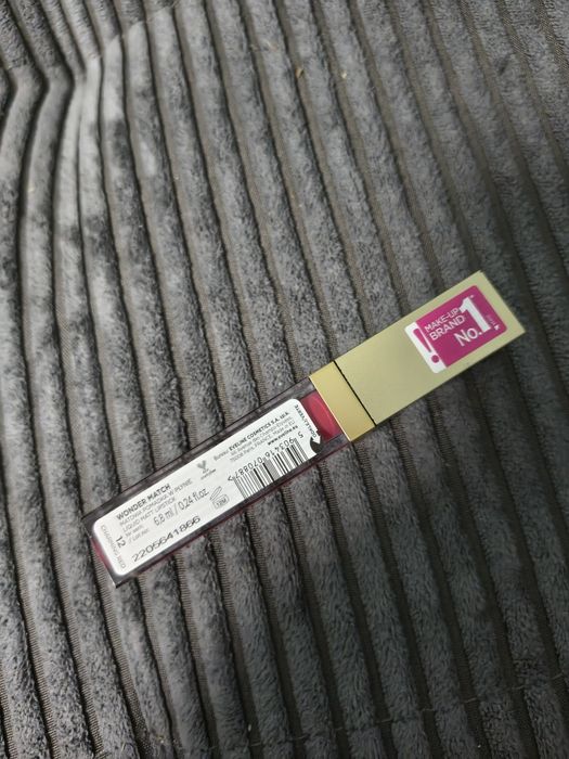 Pomadka Eveline nr 12