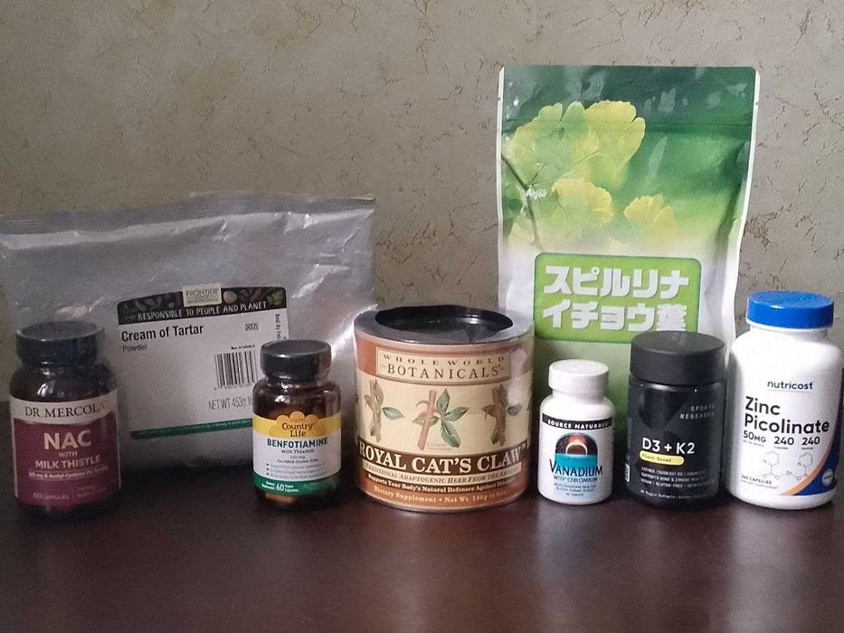 Вітамін Д3+К2, В1 (бенфотамін), цинк, хром, їжовик, мухомор, NAC та ін