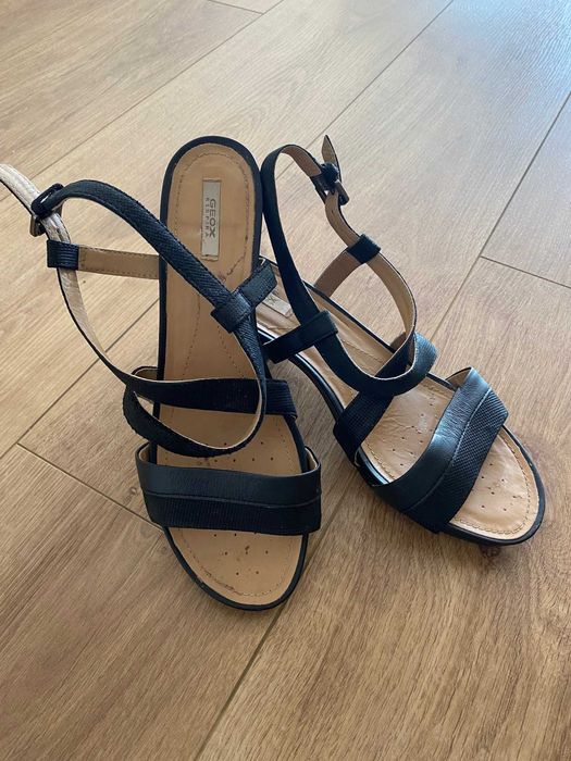 Sandálias pretas GEOX 38