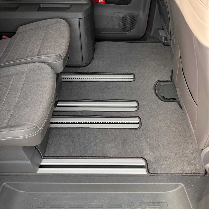 Dywaniki materiałowe gumowe welurowe VW Nowa California Ocean Coast T7